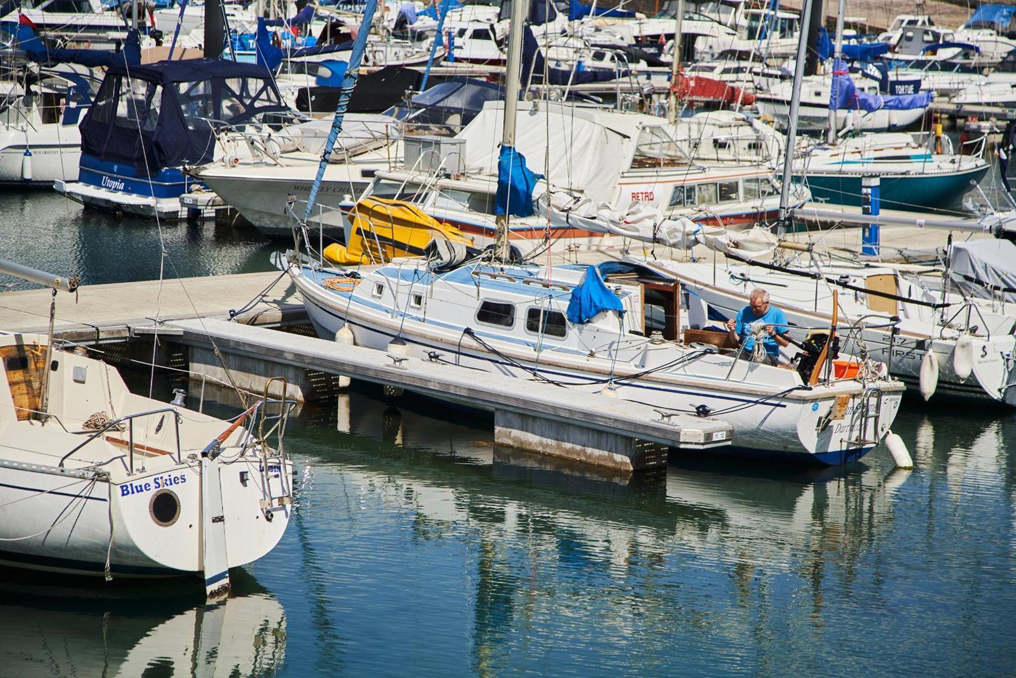The Moorings - Stylish Duplex Apartment On Torquay Harbourside 外观 照片